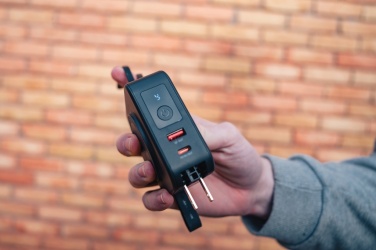 Logotrade promotional giveaway image of: Urban Vitamin Saratoga 5 in 1 universal charger