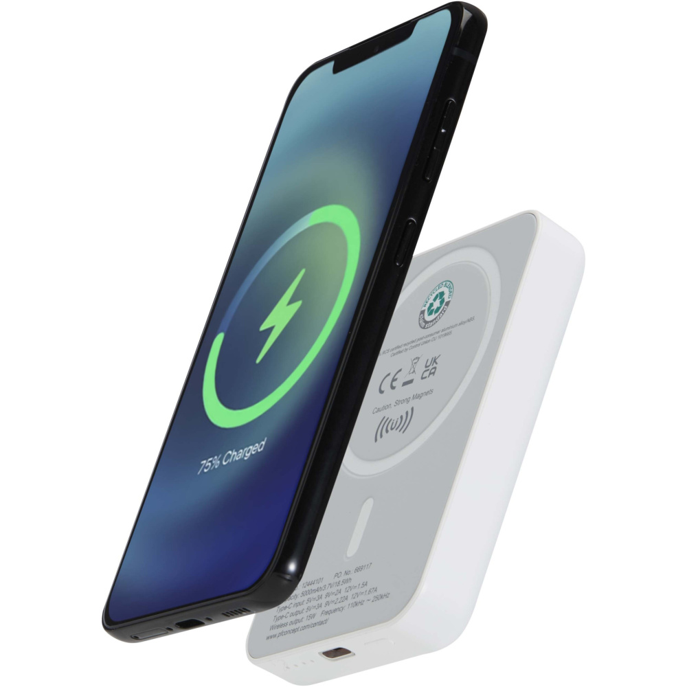 Logo trade corporate gift photo of: Acrab 5000 mAh 15W magnetic wireless power bank with 20W PD - made from recycled plastic