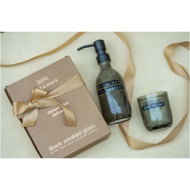 Logotrade firmakingituse foto: Wellmark Discovery 200 ml käteseebi dosaator ja 150 g lõhnaküünla komplekt - tume merevaigu lõhn