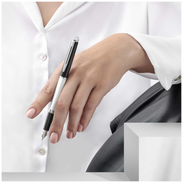 Logo trade reklaamkingitused foto: Poolkera värvi blokeeriv täitesulepea pallaadiumiga