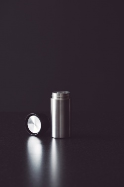 Logo trade reklaamkingituse pilt: VINGA Otis termokruus