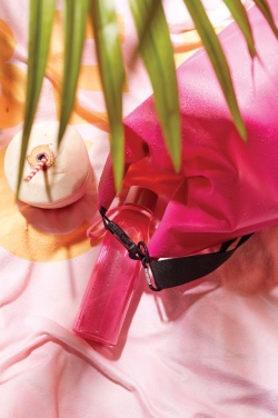 Logotrade ärikingituse foto: VINGA Lean tritaanist veepudel