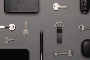 Logotrade firmakingid pilt: Luksuslik PU võtmehoidja RCS taaskasutatud tsingisulamist