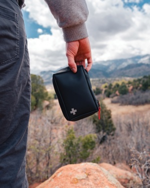 Logo trade meene pilt: RCS taaskasutatud nubuck PU kotikese esmaabikomplekt