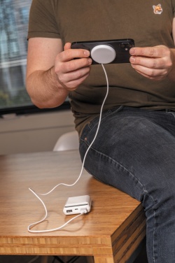 Logo trade meene pilt: 5W magnetiline juhtmevaba laadija