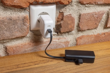 Logo trade reklaamkingituse pilt: Powerlink RCS rplastic 3000 mah powerbank USB C pistik