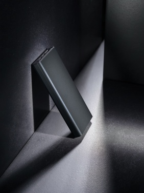 Logotrade ärikingituse foto: Terra RCS taaskasutatud 18 W alumiiniumist akupank 10 000 mAh