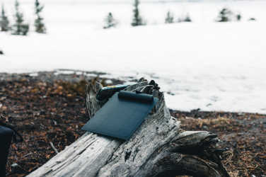 Logotrade meened pilt: Pedro AWARE™ RPET luksuslik külmakott 5W päikesepaneeliga