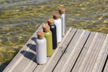 Logo trade ärikingituse pilt: Puidust RCS sertifikaadiga taaskasutatud roostevabast terasest vaakumpudel