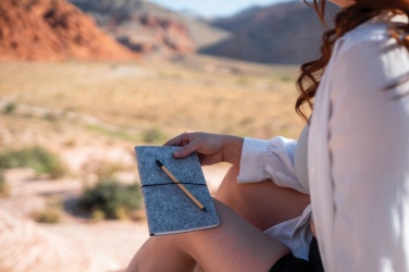 Logotrade ärikingitused pilt: Bambusest lõpmatuse pliiats kustutuskummiga