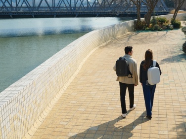 Logo trade meene pilt: Seljakott Bobby Edge