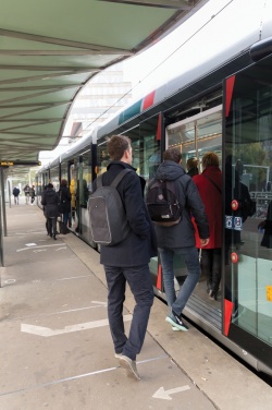 Logo trade reklaamtoote pilt: Swiss Peak AWARE™ vargusvastane 15,6-tolline sülearvuti seljakott