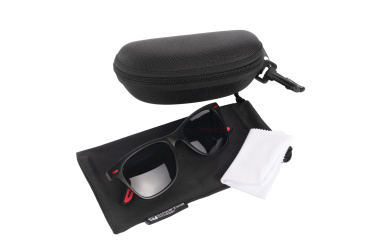 Logotrade firmakingi foto: Päikeseprillid MAHAVELI Schwarzwolf