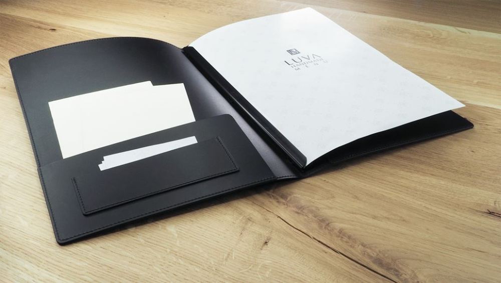 Logotrade firmakingi foto: Hotelli juhis Ambiente 1207094