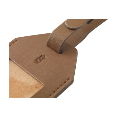 Logotrade firmakingituse foto: Vegan Ananassist nahast pagasilipik