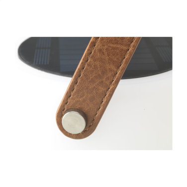 Logotrade firmakingi foto: Wooosh Ziva päikesepatareiga õuelamp