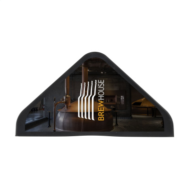 Logo trade meened foto: Taaskasutatud materjalist tassialused hoidikuga