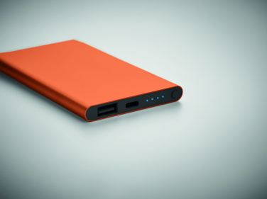 Logotrade reklaamkingituse foto: 4000 mAh Power Bank Type C