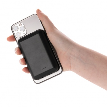 Logotrade mainoslahja tuotekuva: Magneettinen 5000mAh 5W langaton virtapankki