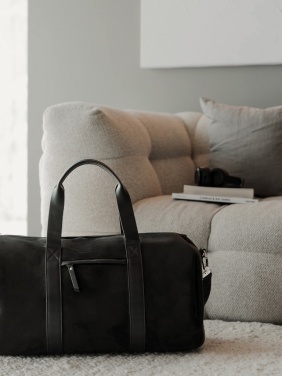 Logotrade liikelahjat kuva: VINGA Marlow RCS -weekend bag kierrätettyä polyesteriä