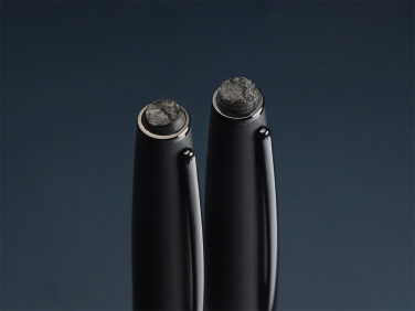 Logotrade mainoslahja tuotekuva: Kynäsarja hiilen kanssa 2094036