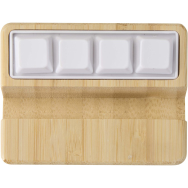 Logotrade liikelahja mainoslahja kuva: Algol kierrätetystä muovista valmistettu puhelinjalusta ja hypistelylelu bambuyksityiskohdilla