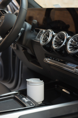 Logotrade mainoslahjat ja liikelahjat tuotekuva: VINGA Nagano RCS -mukaan otettava muki, 350 ml.