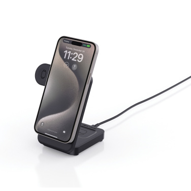 Logotrade reklaminės dovanos nuotrauka: Urban Vitamin Arcadia RCS plastikinis 15W 3in1 magnetinis įkroviklis