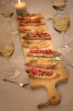 Лого трейд pекламные подарки фото: Большая сервировочная доска из бамбука Ukiyo