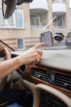 Лого трейд бизнес-подарки фото: Универсальный держатель для телефона Terra 360 RCS из переработанного пластика