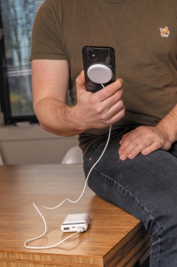 Logotrade presentreklam bild: 5W magnetisk trådlös laddare