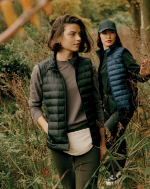 Logotrade presentreklam bild: Iqoniq Meru damväst i återvunnen polyester