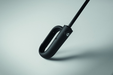 Logotrade profilprodukter bild: 21 tums stormsäkert paraply