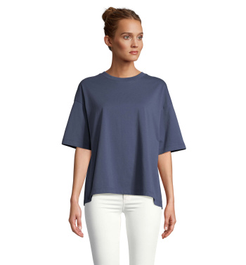 Logotrade profilreklam bild: BOXY WOMEN OVERSIZE T-SHIRT
